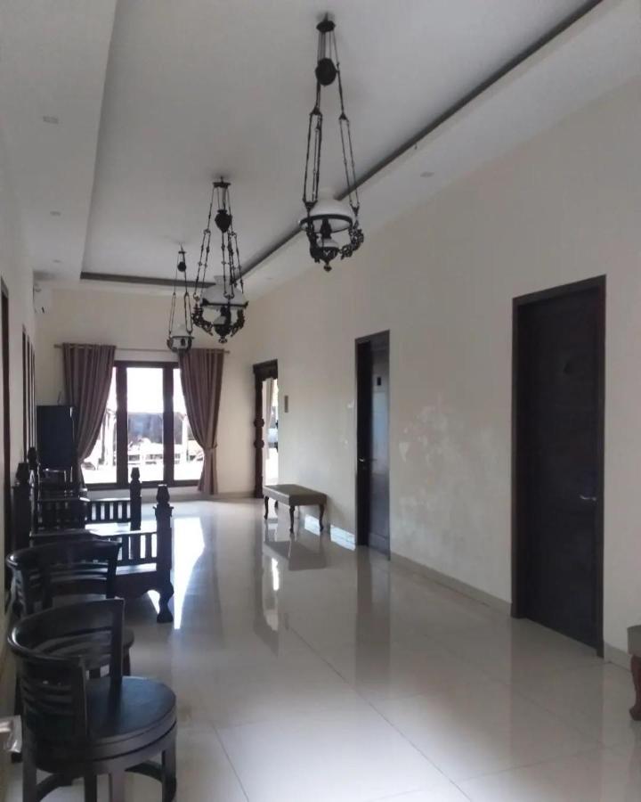 Omah Watu Homestay Yogyakarta Ngoại thất bức ảnh